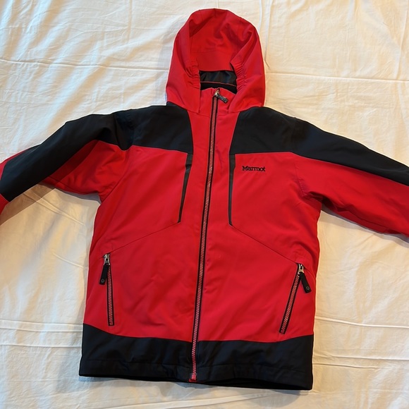 Marmot Kids Winter Ski Jacket, 2 layer, attached hood, red & black size Large - Picture 2 of 8